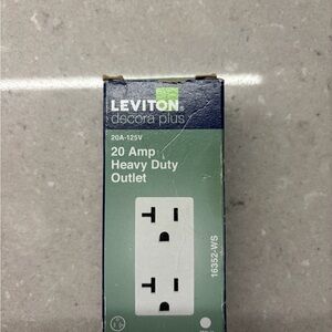 Leviton Decora Plus 20 Amp Heavy Duty Outlet - White